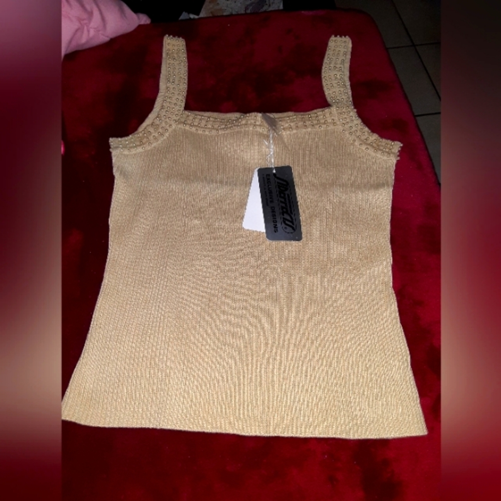 Side effects exclusive designs size Small.